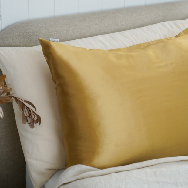 100% Silk Zippered Pillowcase Pair Lustrous Gold